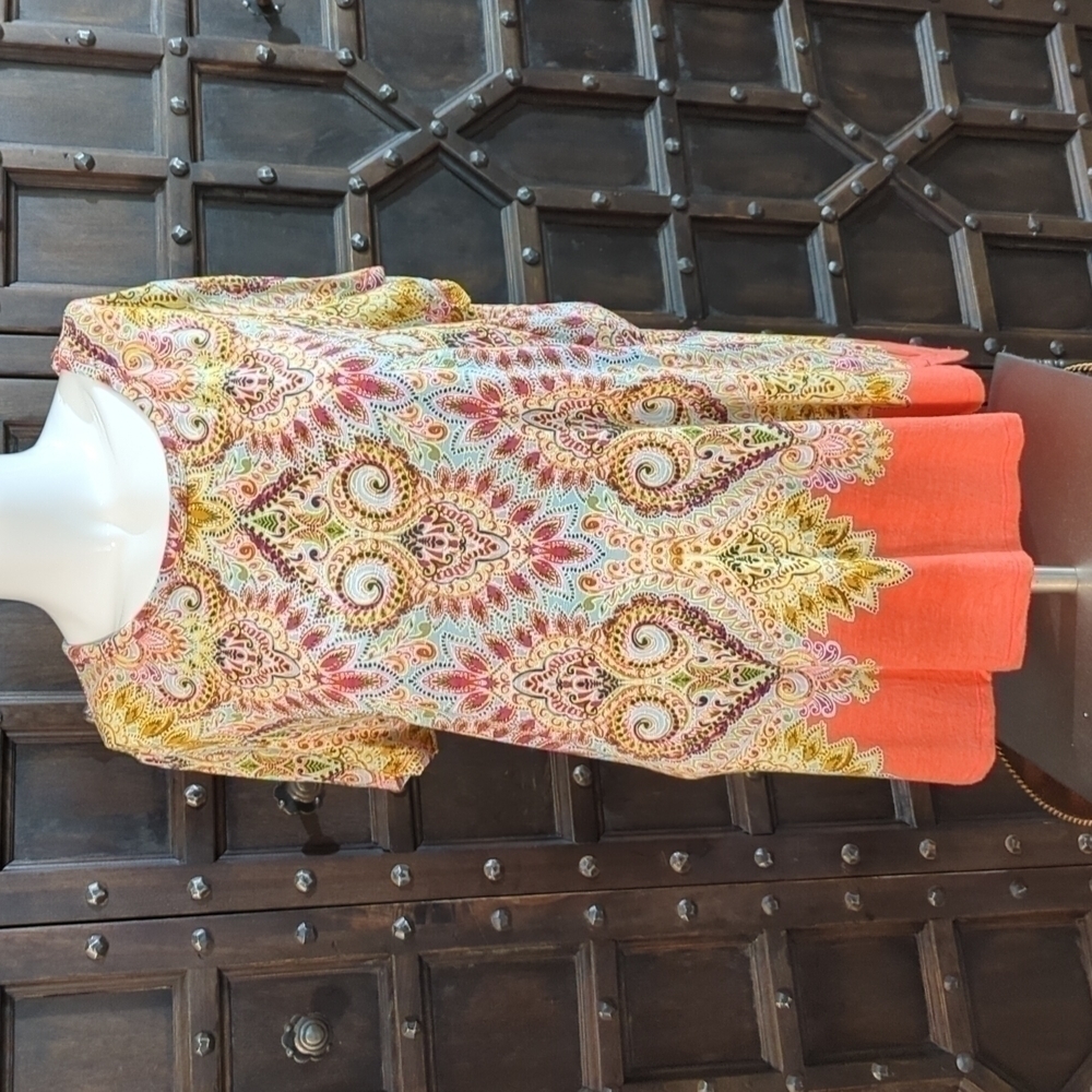 SOFT pastel size L Westport 1962 fun and soft short sleeve ladies top.